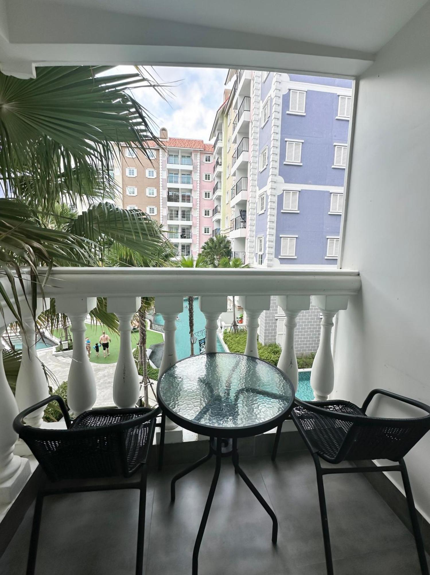 Appartement Seven Seas Cote D'Azur Jomtien Pattaya Amazing Pool à Na Chom Thian Extérieur photo